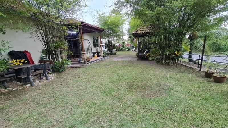 Semi D corner Taman Bukit Nibong Sikamat Seremban - 2