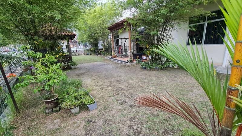 Semi D corner Taman Bukit Nibong Sikamat Seremban - 3