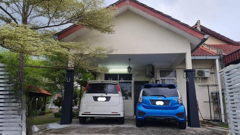 Semi D corner Taman Bukit Nibong Sikamat Seremban - 1