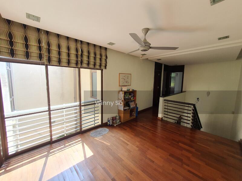 Bukit Jelutong - 4