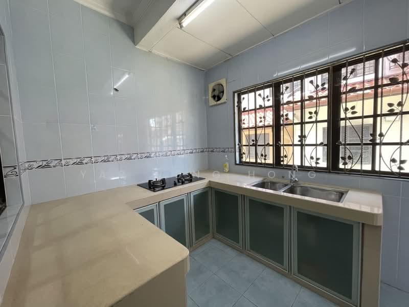 Bandar Tun Hussein Onn - 4