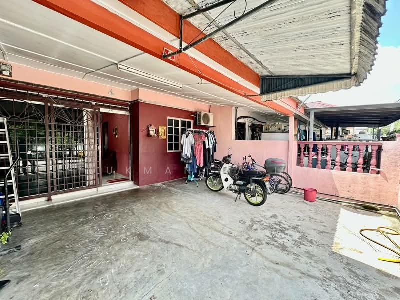 Bandar Kinrara Seksyen 5 - 4