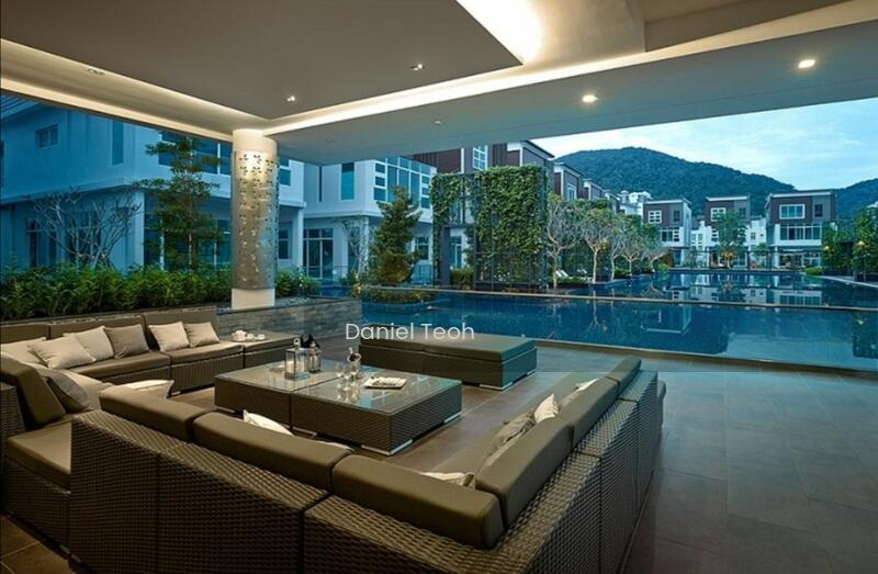 Terrace house at Tanjung Bungah - 4