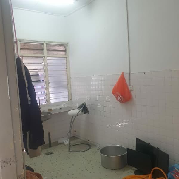 Single Storey Terrace @ Jalan Abiad , Taman Pelangi - 3