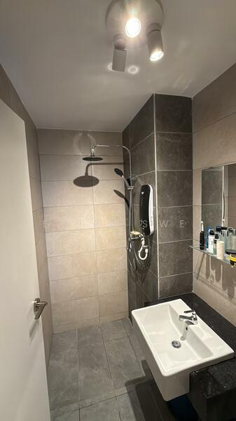 AraTre' Residences - 5