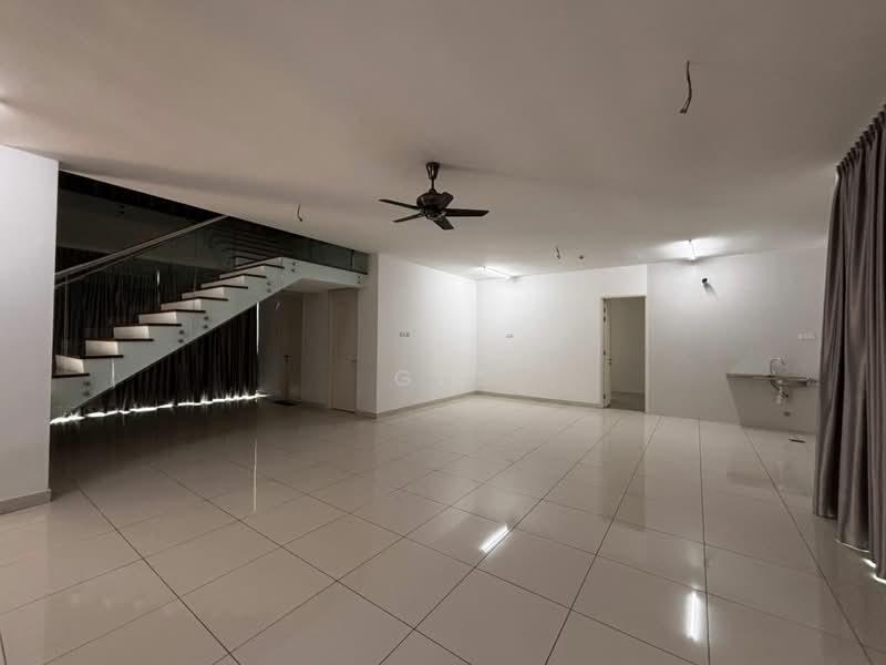 D'Laman Greenville - 2
