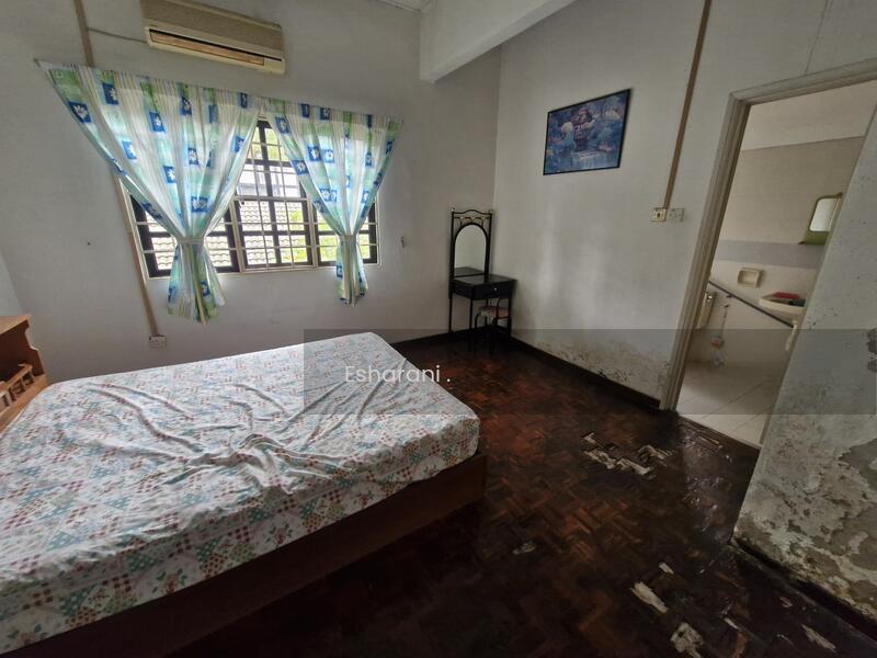 Sungai long Section 8 - 5