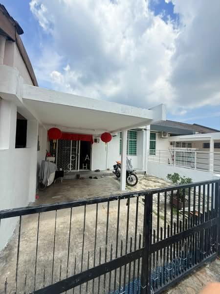 Pangsapuri Mahsuri (Lorong Mahsuri 12) - 1