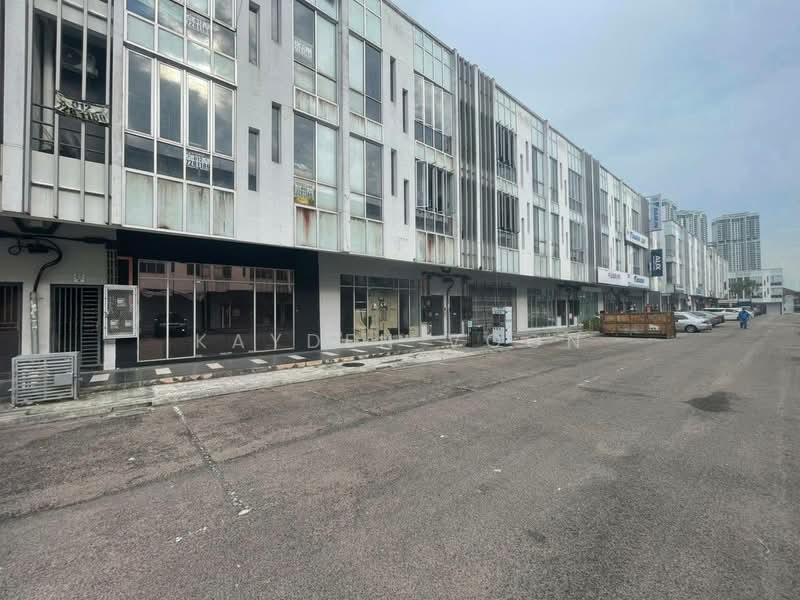Oasis 2 @ Kota Puteri 3 storey corner shoplot - 2