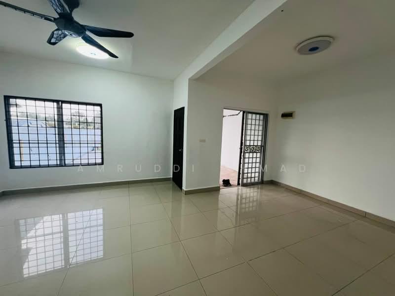 Bandar Tasik Puteri - 5