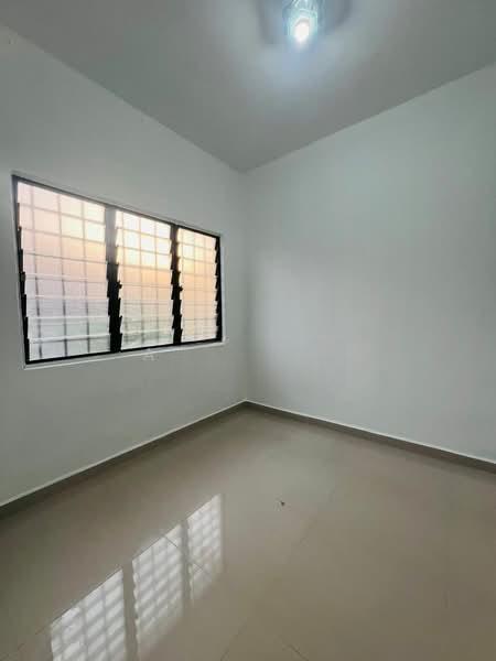 Bandar Tasik Puteri - 2