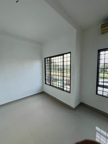 Bandar Tasik Puteri - 4