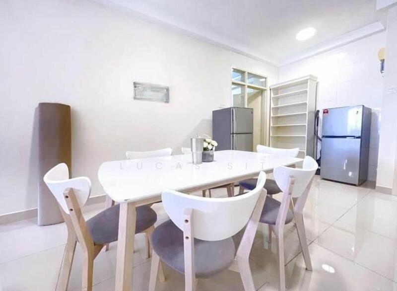 Platinum Hill PV 2 - 1