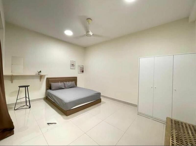 Platinum Hill PV 2 - 3