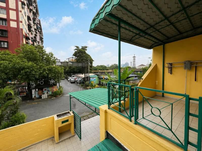 2 Storey Terrace, Taman Desaria, PJS 5, Petaling Jaya - 2