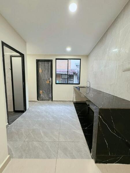 Megah Ria Megah Ria Megahs Rias - 4