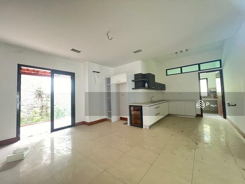 The Sanctuary Gated Bungalow Batu Uban - 4