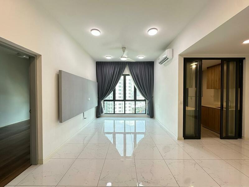 Suasana @ Utropolis - 1