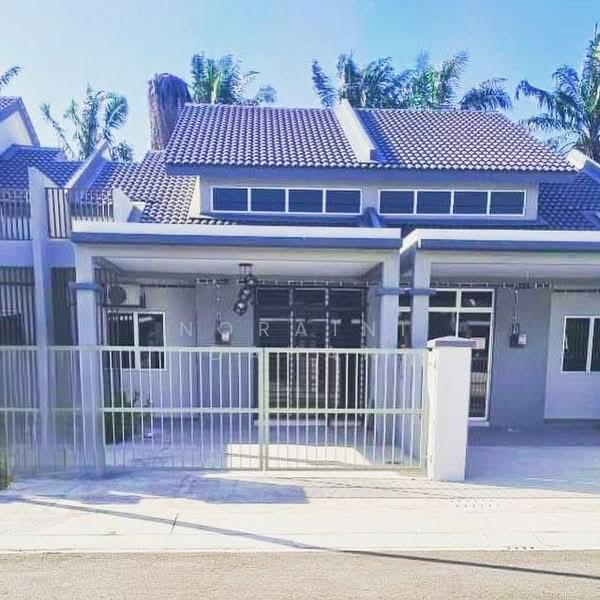 Taman Petunia Impian - 1