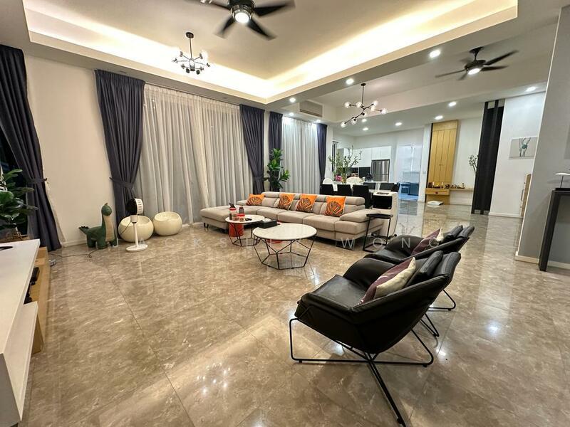 Bandar Sungai Long - 3