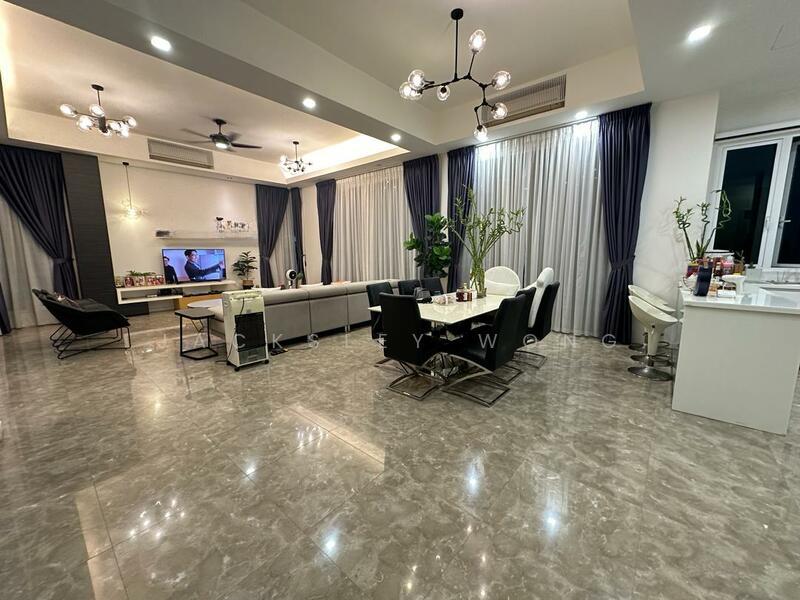 Bandar Sungai Long - 4