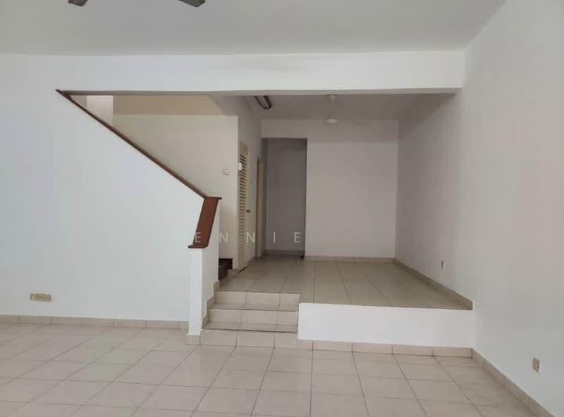 Bandar Sungai Long - 1