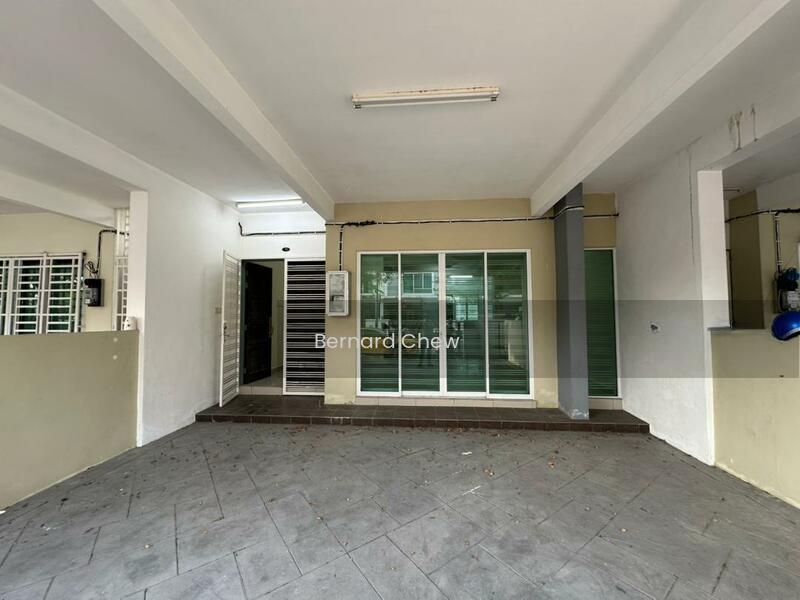 Terrace House at Batu Maung - 1