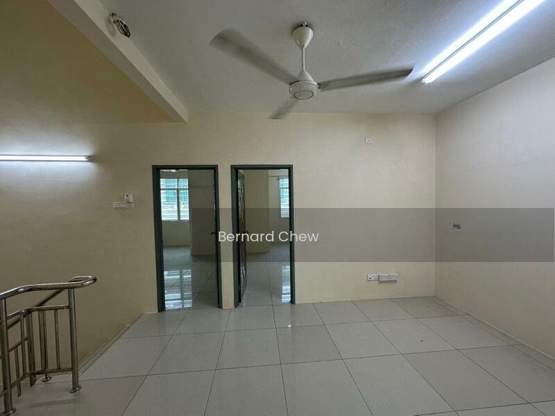 Terrace House at Batu Maung - 5