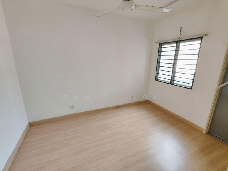RM580k! 20x65ft! 4R3B! Good Basic Condition Saron Bandar Bukit Raja Klang 2 Sty Terrace House - 2