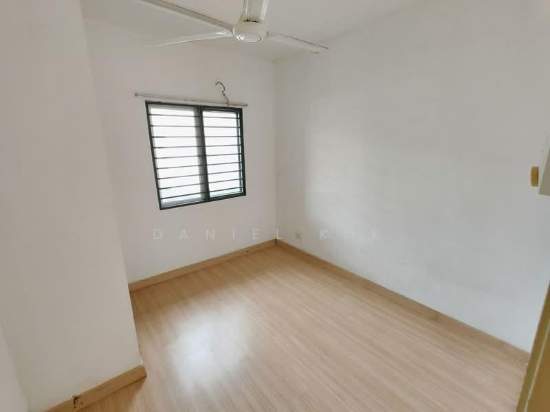 RM580k! 20x65ft! 4R3B! Good Basic Condition Saron Bandar Bukit Raja Klang 2 Sty Terrace House - 3