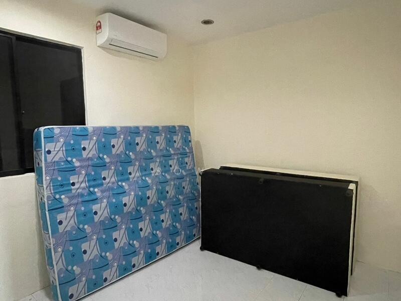 Taman Ungku Tun Aminah Taman Ungku Tuns Aminahs - 5