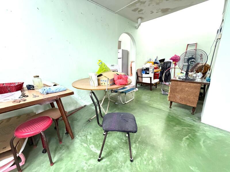 Taman Ungku Tun Aminah - 4