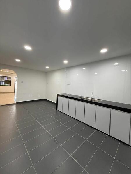 Taman Johor Jaya - 5