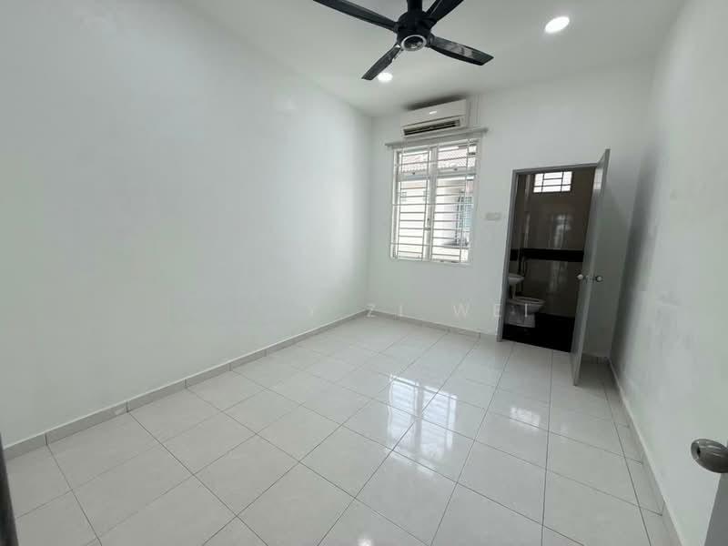 Taman Jaya Putra - 3