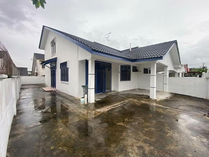 Taman Megah Ria - 3