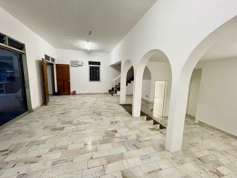 2 STY | GREENLANE 3100SF | TERRACE CORNER ISLAND PARK - 3