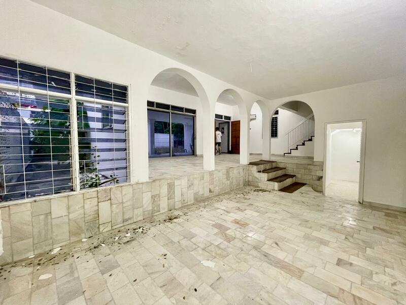 2 STY | GREENLANE 3100SF | TERRACE CORNER ISLAND PARK - 5