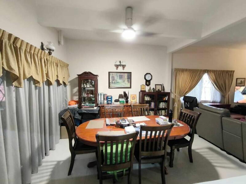 Semi-Detached House at SS3 - 4