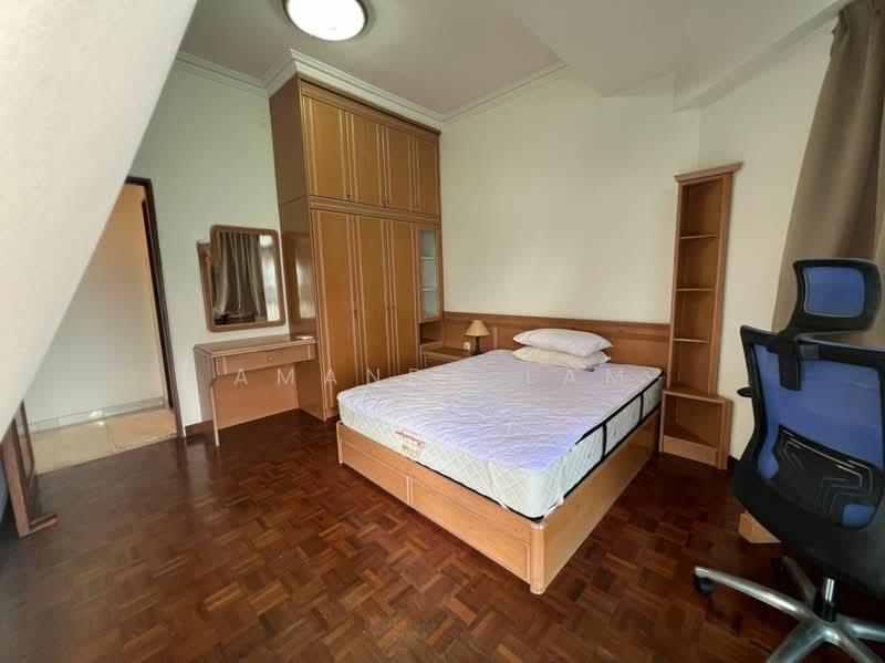 Marina Tower (Ratu Mutiara) - 4