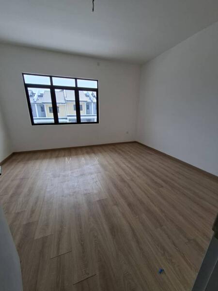 Bandar Tun Hussein Onn - 4