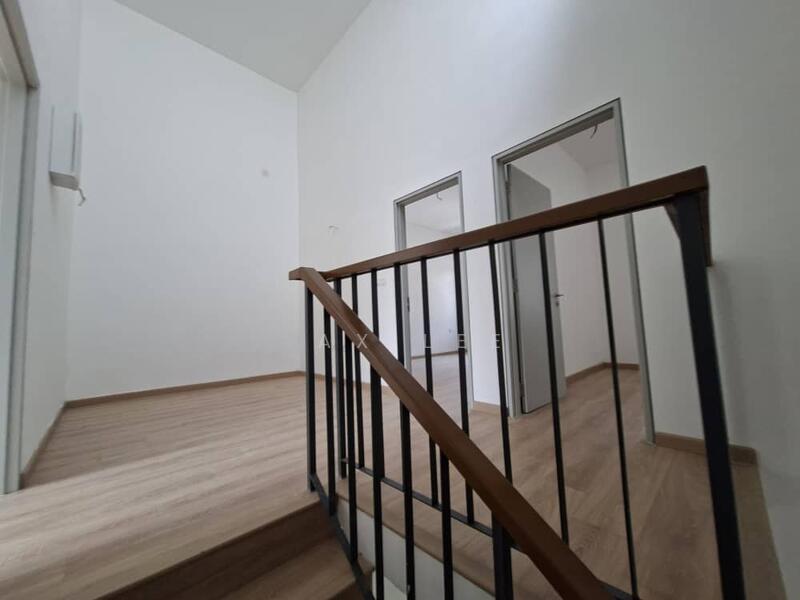 Bandar Tun Hussein Onn - 2