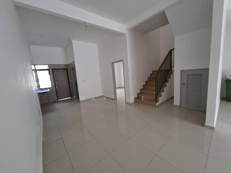 Bandar Tun Hussein Onn - 1