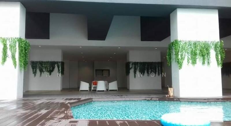 Alanis Residence - 3