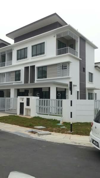 Setia Utama 2, Setia Alam 3 Sty House Corner - 1