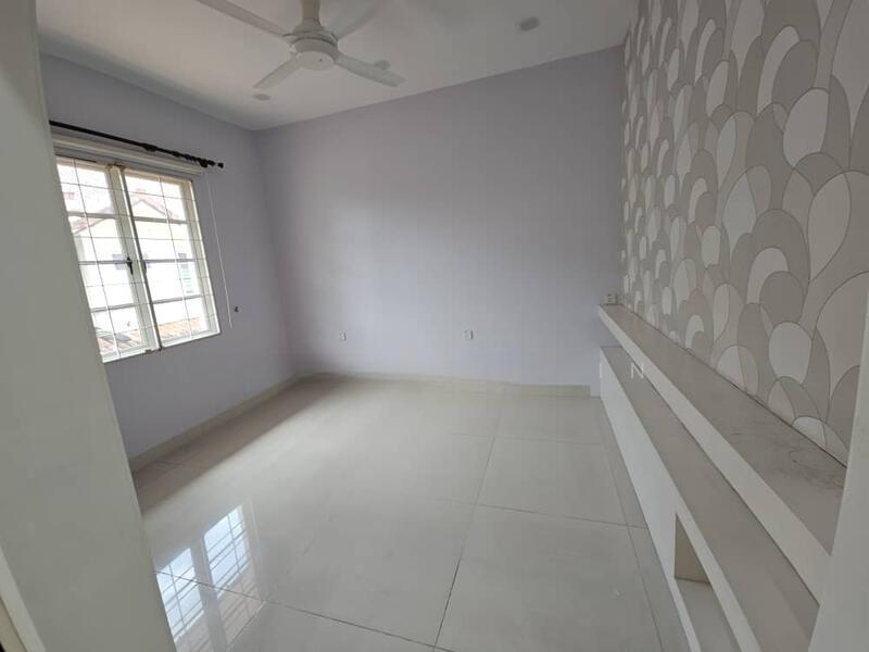 Bandar Tun Hussein Onn - 3