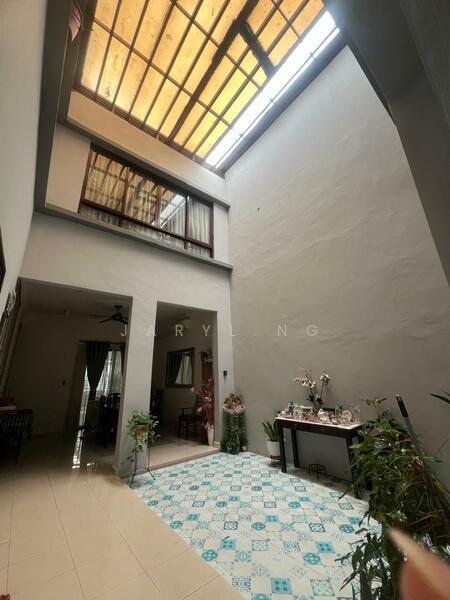 Bukit Jelutong Tropika 1 - 4