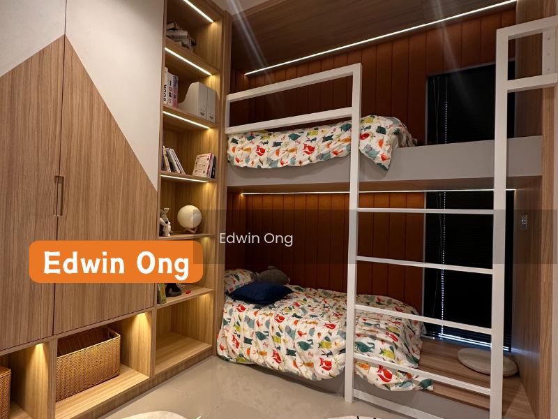 Semi-D house at Taman Jasa Ria - 1