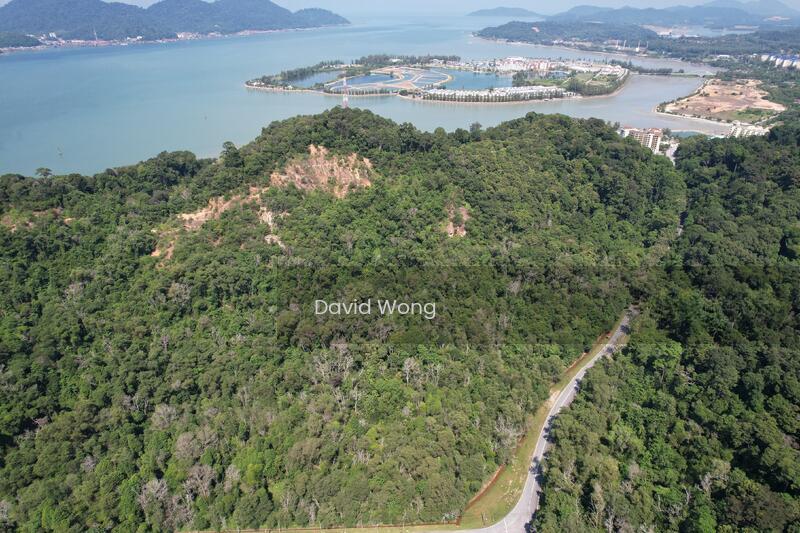 Teluk Batik Beach Resort - 1