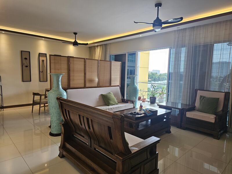 Central Park condominium - 3