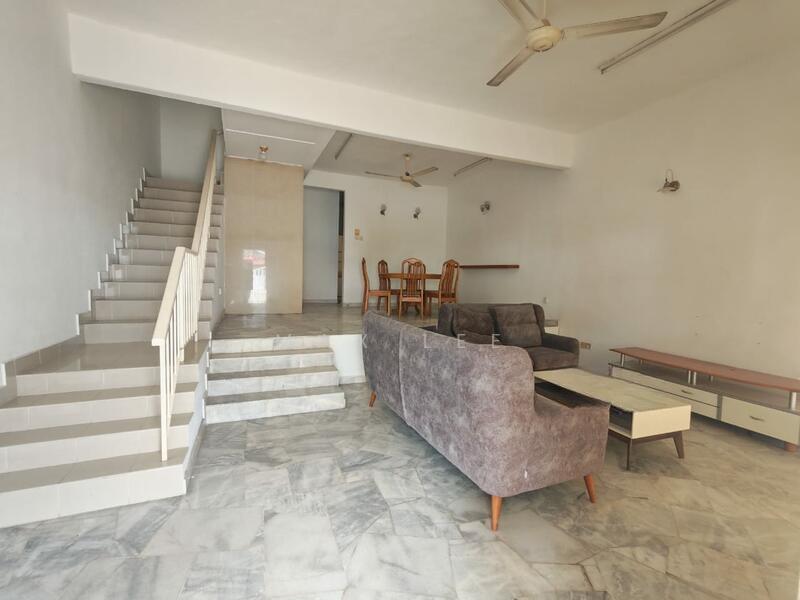 Bandar Sungai Long - 1